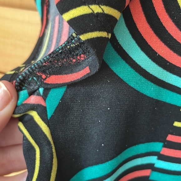 Retro print Worthington stretchy top in used condition - Picture 9 of 10